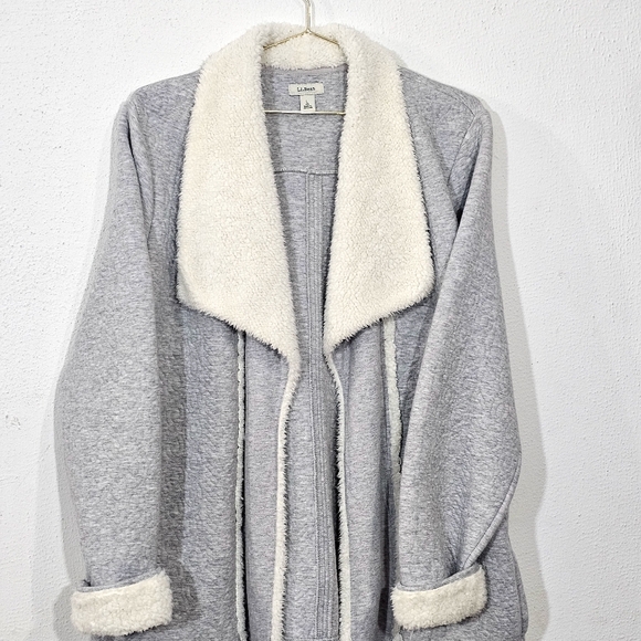 L.L. Bean Cream Sherpa Jacket - Picture 4 of 10